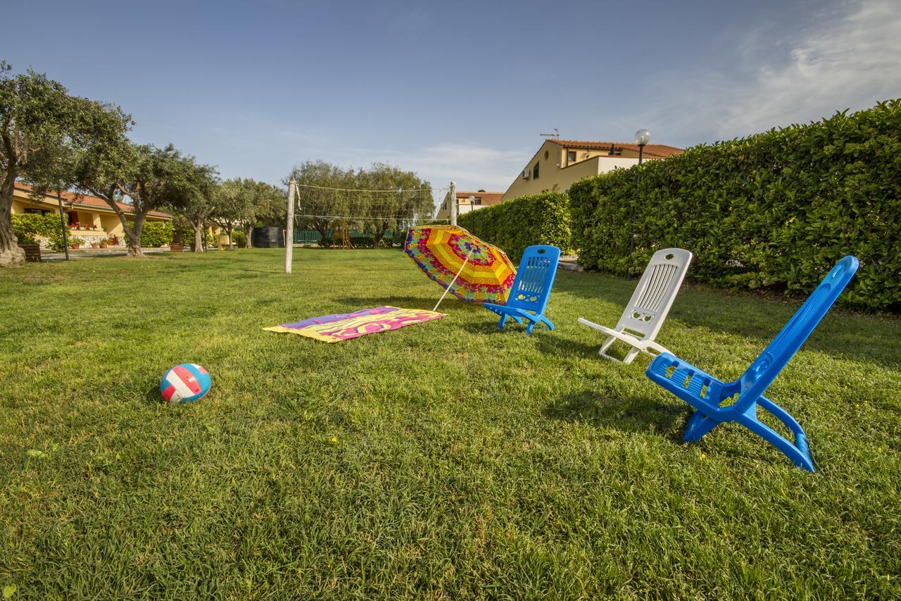 Case Vacanze Paradise Beach Vicino Cefalu Piscina Aperta Campofelice Di Roccella Buitenkant foto